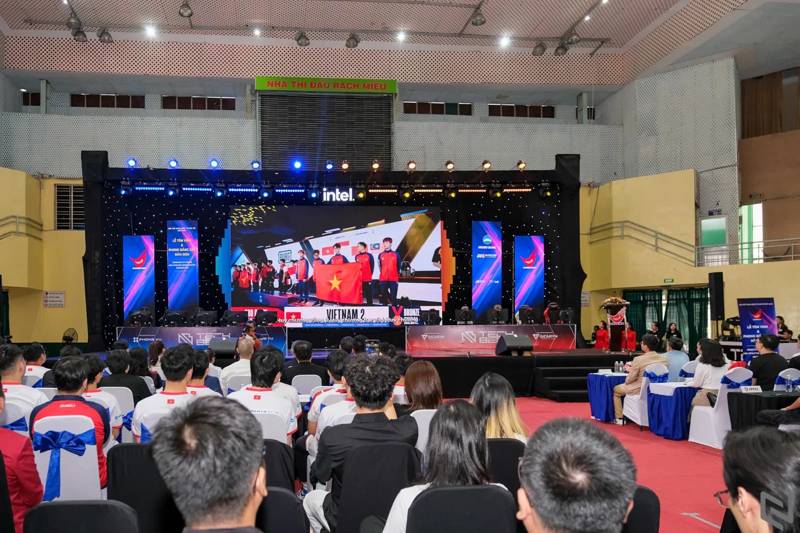 Ý tưởng product reveal: tạo khoảnh khắc ra mắt sản phẩm có ý nghĩa
